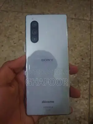 Compact Sony Smartphone with Triple Camera and OLED Display