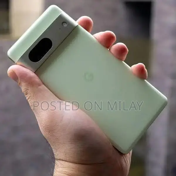 Advanced Google Smartphone with High-Performance Camera