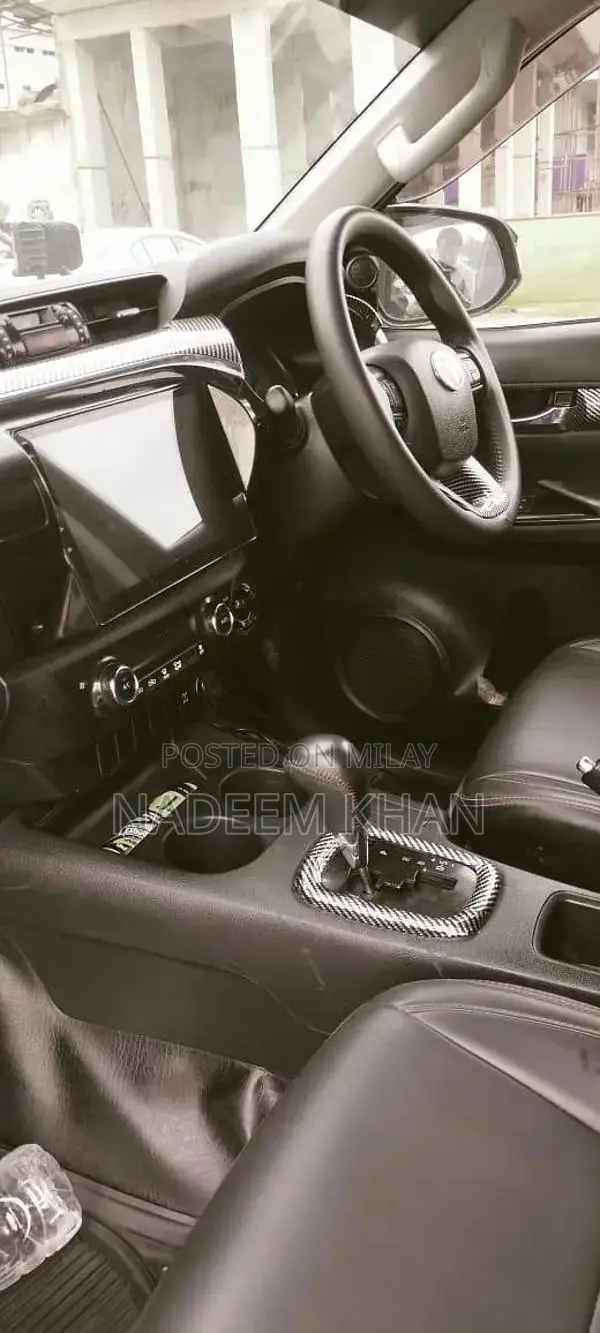 Toyota Hilux Revo 2017 Pickup Truck