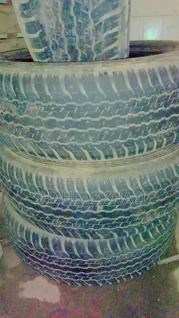 Dunlop All-Terrain SUV Tire 265/60 R18 - High Performance Off-Road Rad