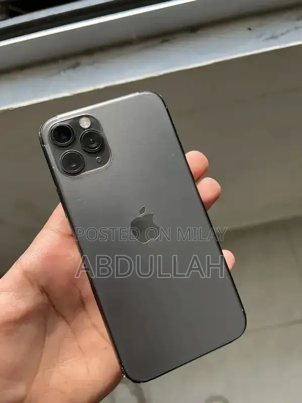 Apple iPhone 11 Pro 256GB Dual SIM Smartphone