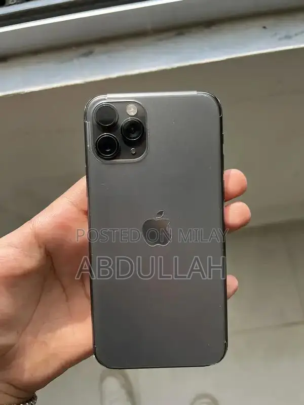 Apple iPhone 11 Pro 256GB Dual SIM Smartphone