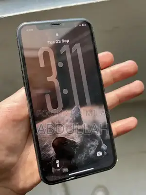 Apple iPhone 11 Pro 256GB Dual SIM Smartphone