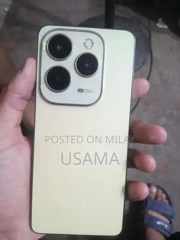 Infinix Hot 40 Smartphone - 8GB RAM, 256GB Storage