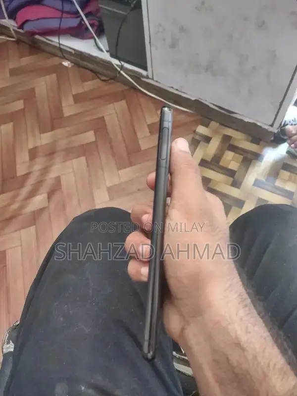 Xperia 5 Mark 2 Smartphone with Advanced Camera and Gaming Performance