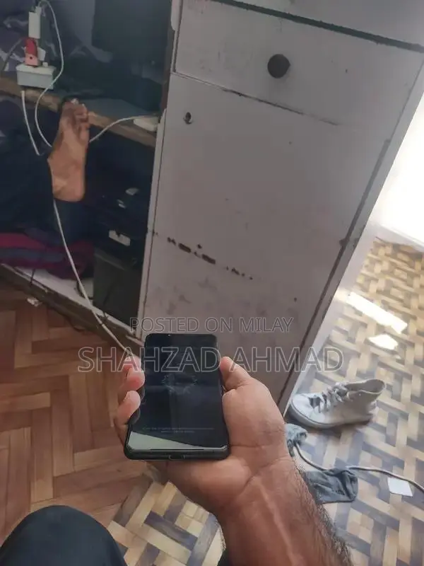 Xperia 5 Mark 2 Smartphone with Advanced Camera and Gaming Performance