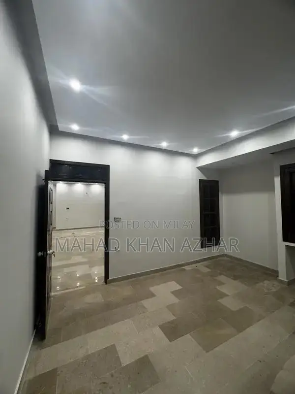 2 Bedroom House with Drawing Room and Dining Area