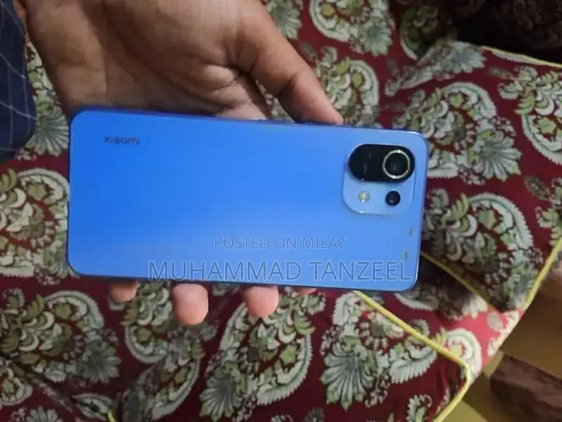 Xiaomi Mi 11 Lite Smartphone - Snapdragon Processor, 6GB RAM