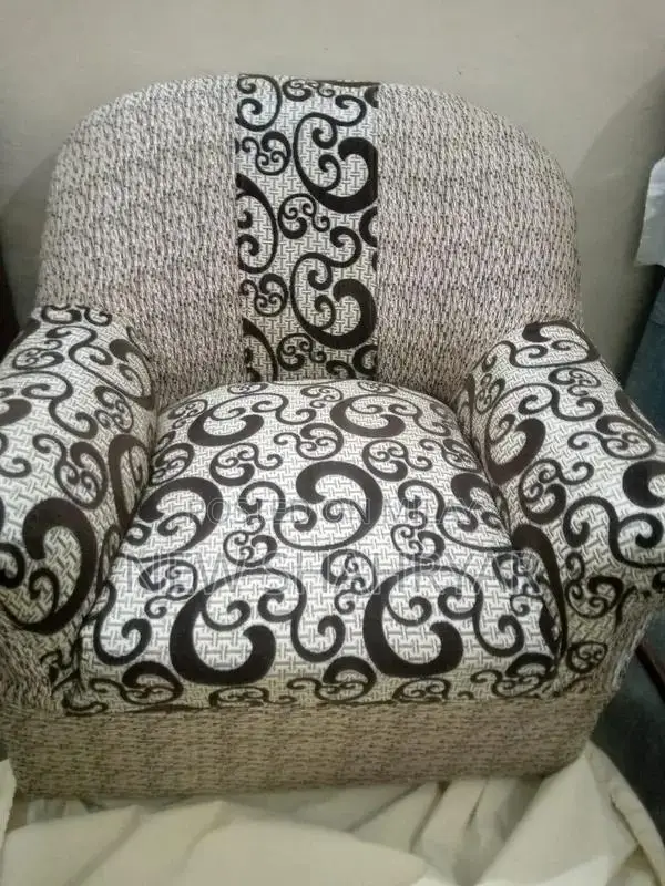 Comfortable 5 Seater Living Room Sofa Set