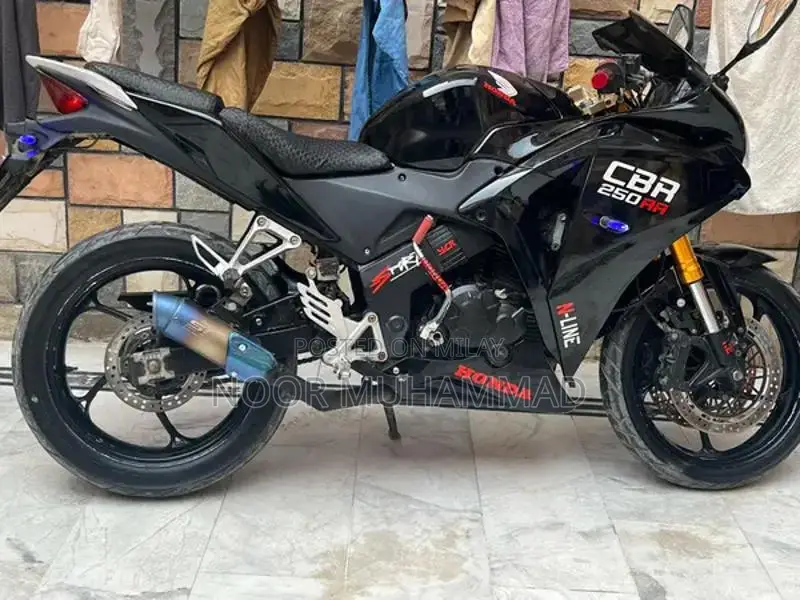 Zongshen CBR 150cc Motorcycle Replica - Black Paint