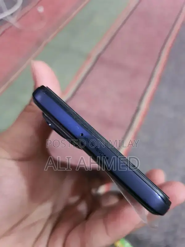 5G Smartphone with 6.5-inch Display, 8GB RAM, 256GB Storage