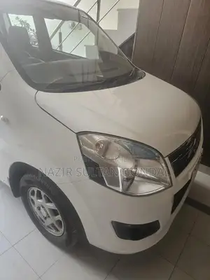 Photo - Wagnor VXL 2021 Hatchback - Low Mileage First Hand Vehicle