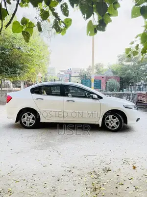 Honda City 1.3 IVTEC Manual Sedan - Pristine Condition