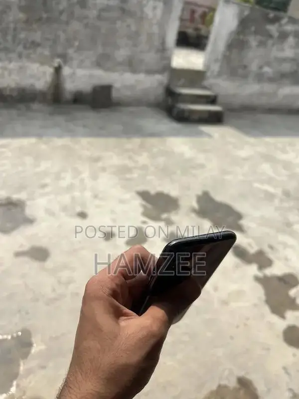 256GB iPhone X - PTA Approved Premium Smartphone