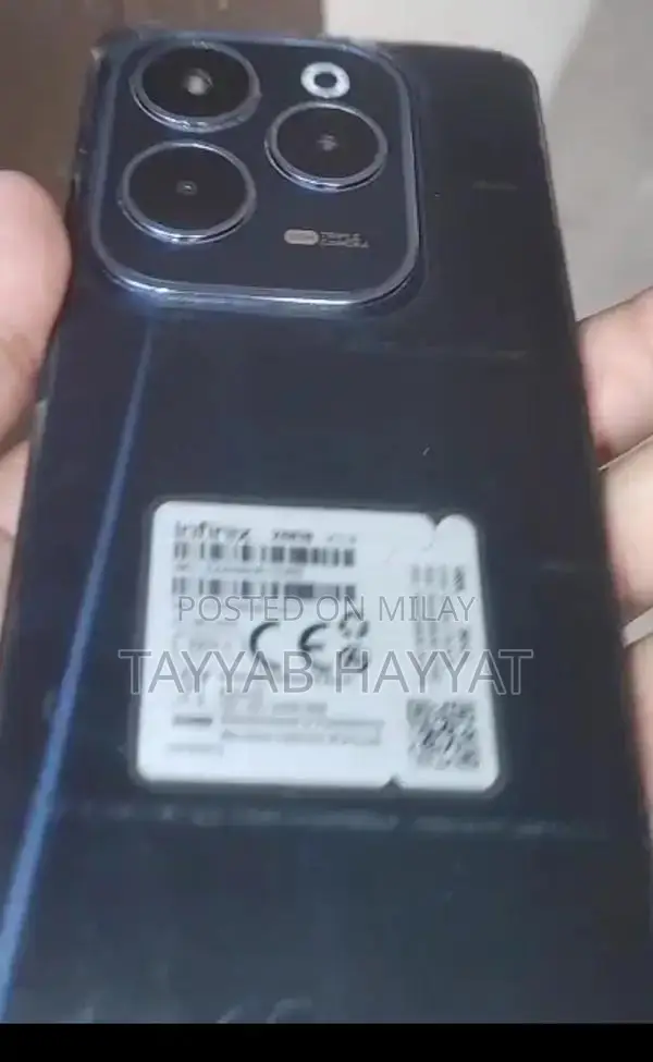 Smartphone with Damaged Screen Glass, 16GB/256GB Storage