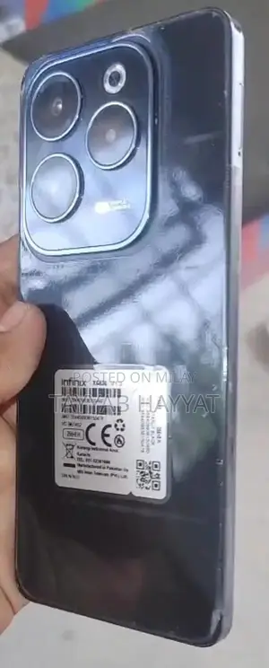 Smartphone with Damaged Screen Glass, 16GB/256GB Storage