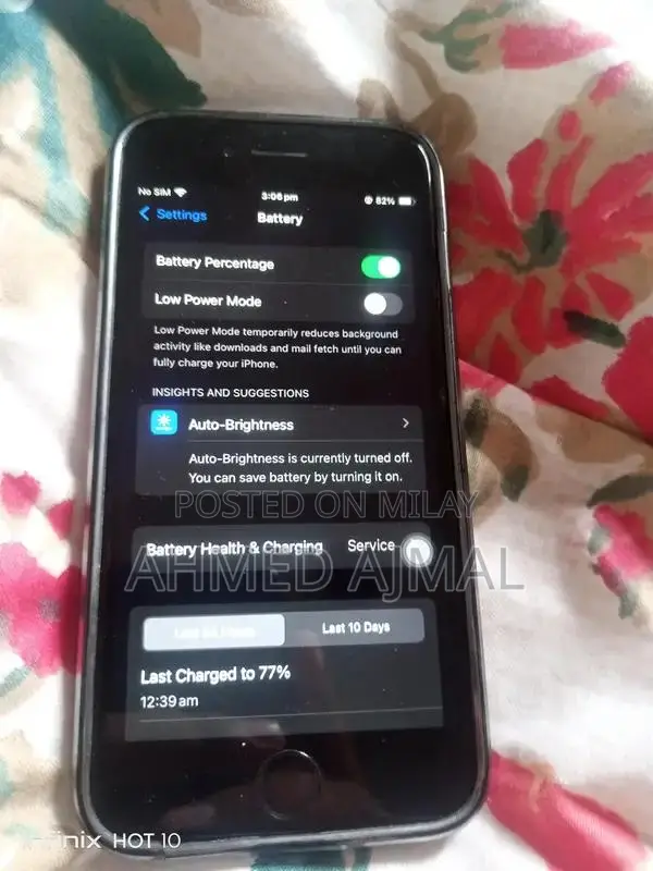 iPhone SE 2020 128GB Smartphone with Excellent Condition