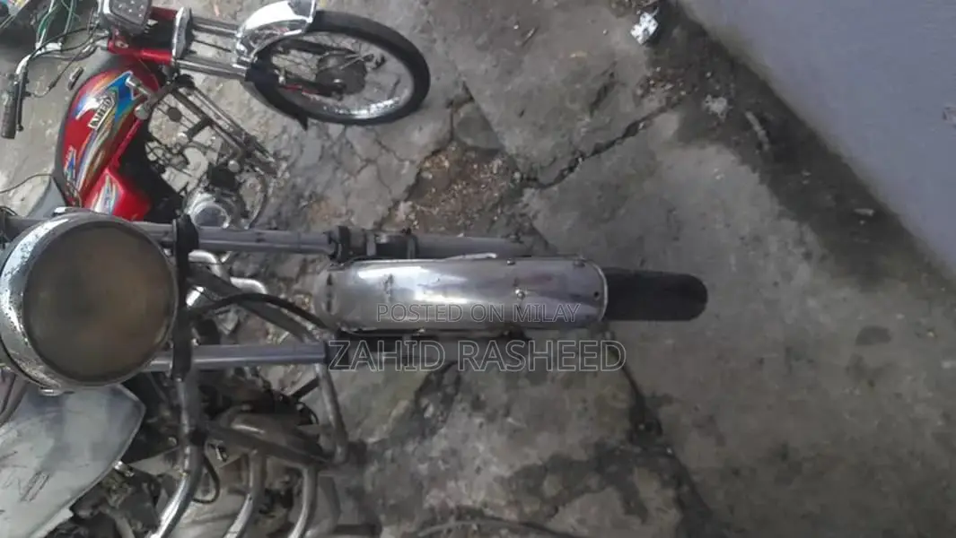 Hero 125 Motorcycle Chassis with YBR Engine and Disk Brakes