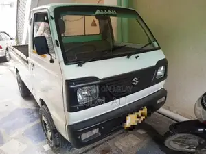 Suzuki Ravi Pickup Truck with CNG and Alloy Rims