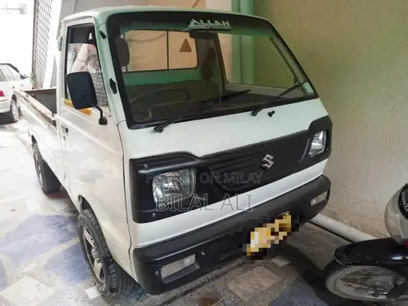 Suzuki Ravi Pickup Truck with CNG and Alloy Rims