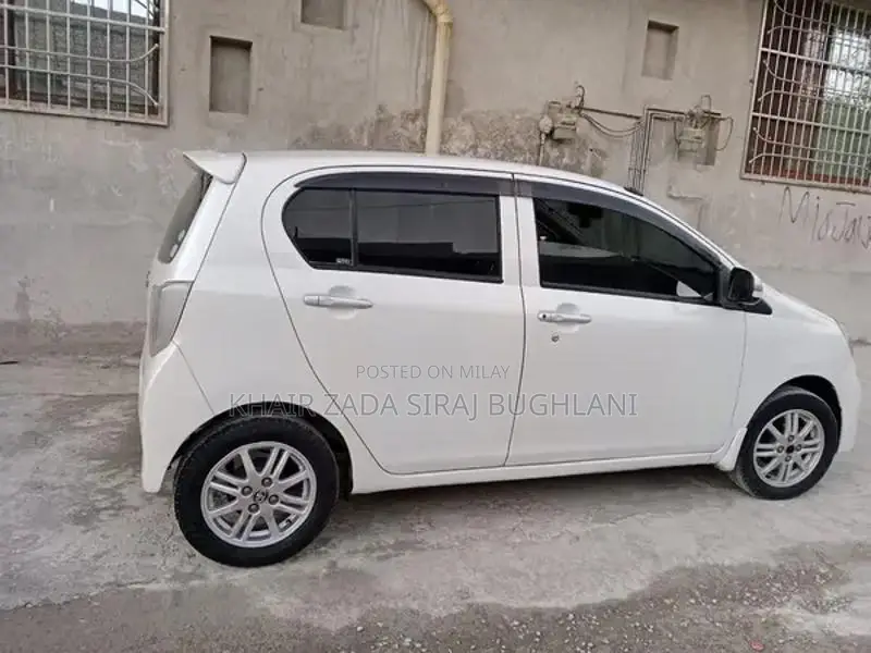 Daihatsu Mira G Grade 2015 Compact Hatchback