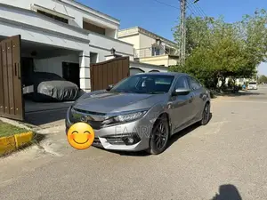 2021 Honda Civic Top Trim - Dealership Maintained Sedan