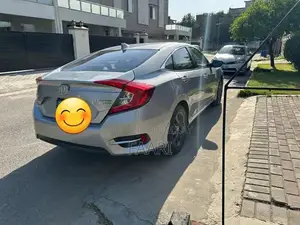 2021 Honda Civic Top Trim - Dealership Maintained Sedan