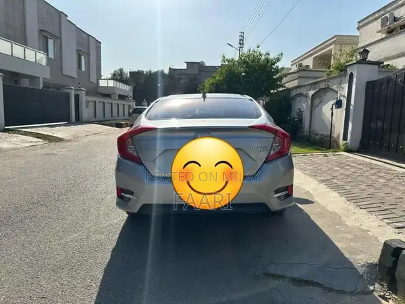 2021 Honda Civic Top Trim - Dealership Maintained Sedan