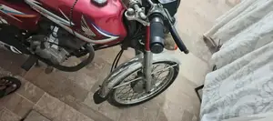 Honda CG 125 Motorcycle - Classic Single Cylinder Commuter Bike