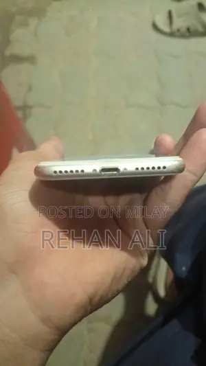 New Apple iPhone 7 32 GB Rose Gold