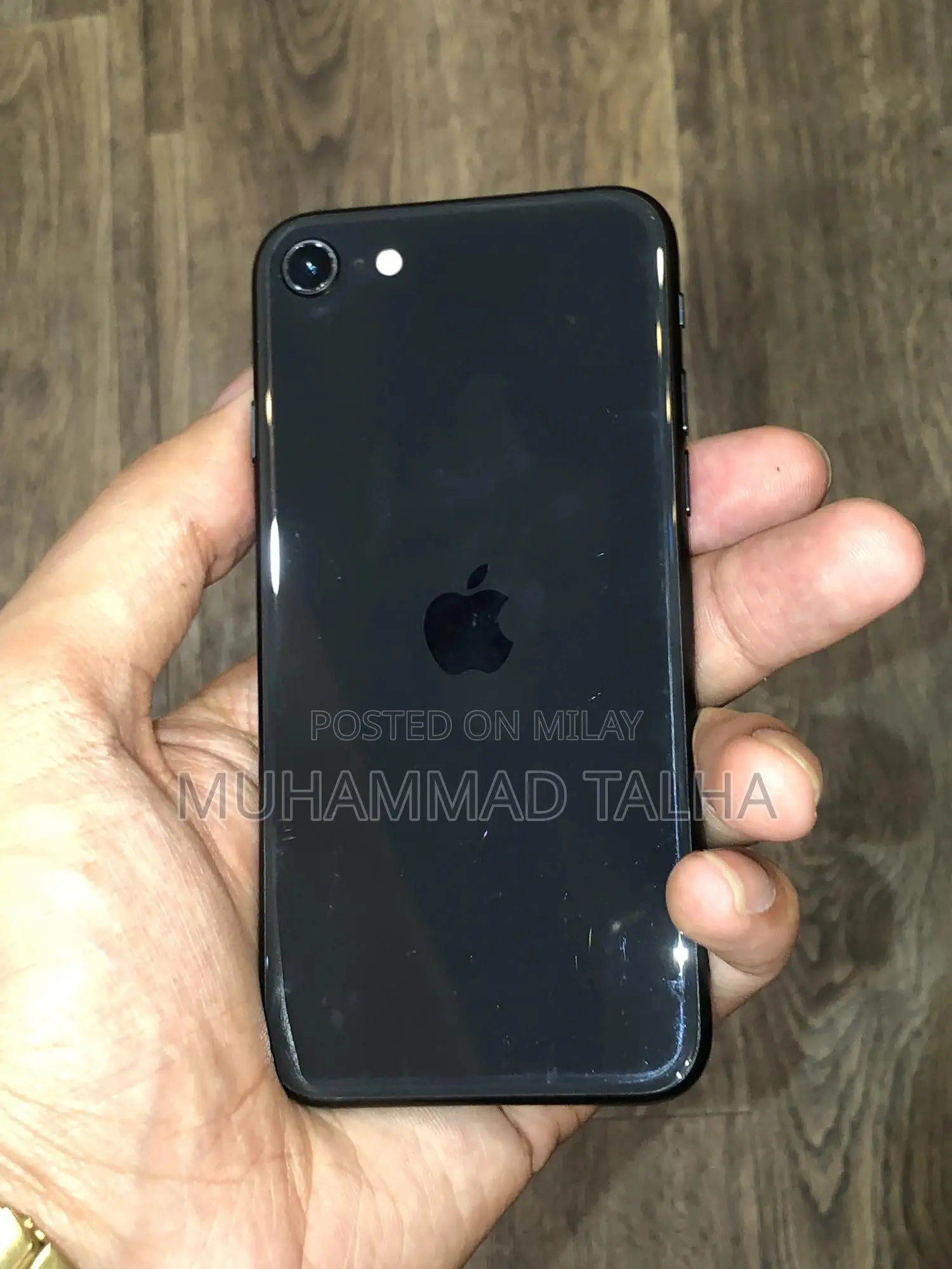 Apple iPhone SE (2020) 64 GB Black