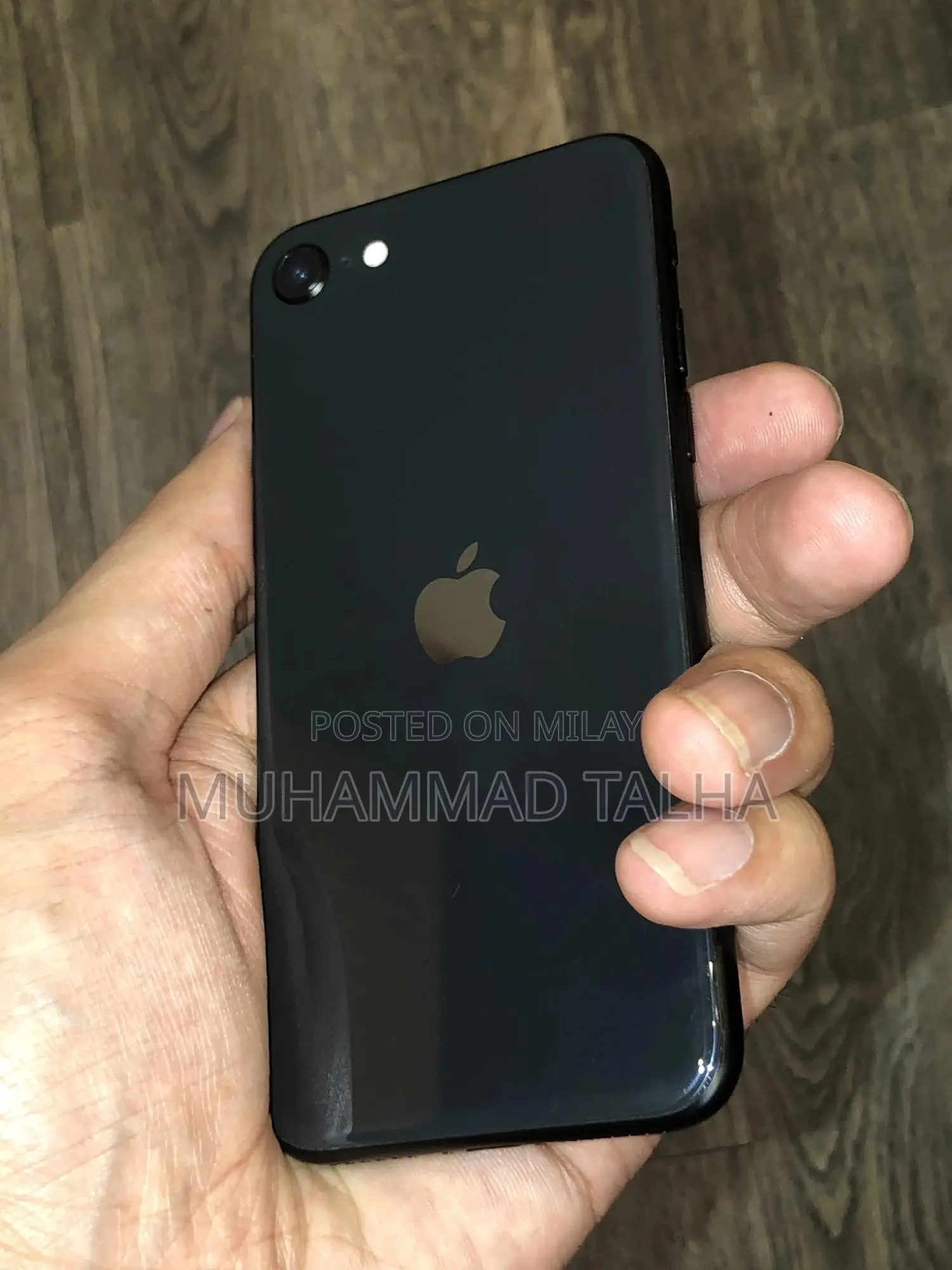 Apple iPhone SE (2020) 64 GB Black