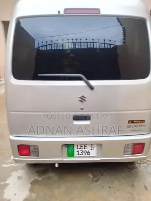 Suzuki Every Auto PC Minivan - Compact MPV with Android Panel