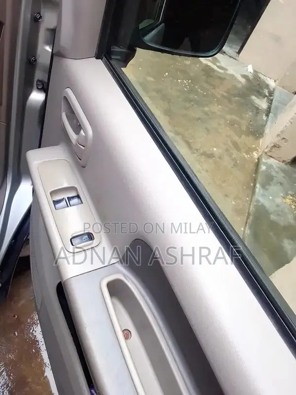 Suzuki Every Auto PC Minivan - Compact MPV with Android Panel