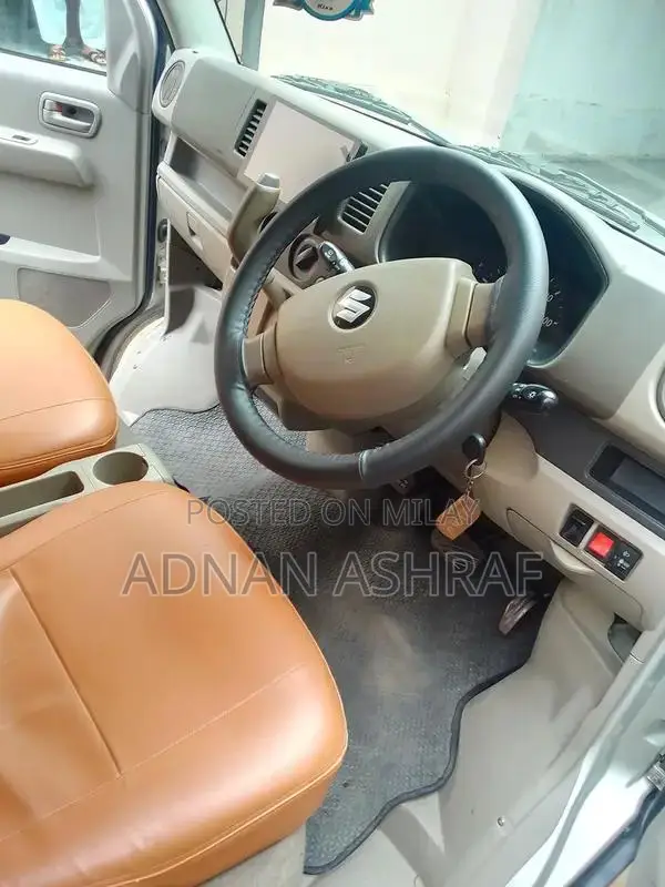 Suzuki Every Auto PC Minivan - Compact MPV with Android Panel
