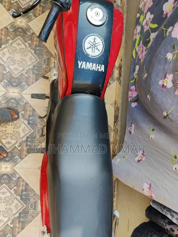 Yahama YB 125 Motorcycle - 2018 Model Single Owner Bike