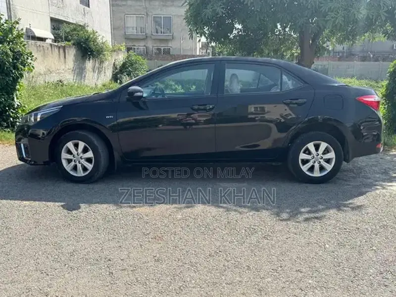 Toyota Altis 2015 Sedan - Excellent Condition Low Mileage