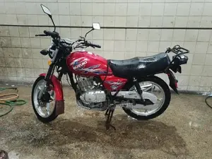 Suzuki GS150SE Motorcycle - 2021 Model Red Bike