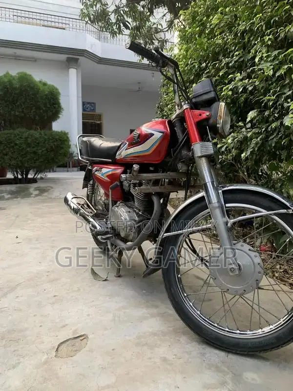 Honda CG 125 Motorcycle - 2009 Model in Excellent Condition