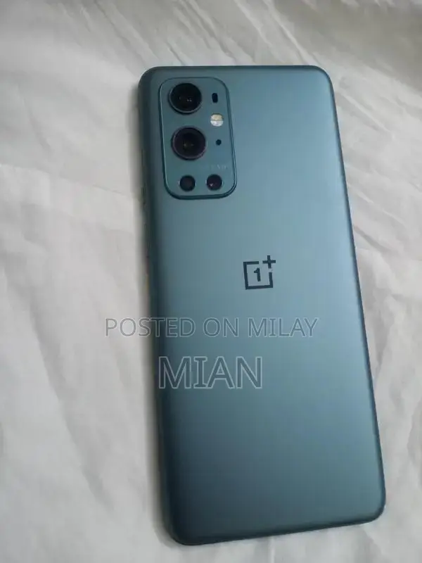OnePlus 9 Pro 5G Smartphone with Dual SIM