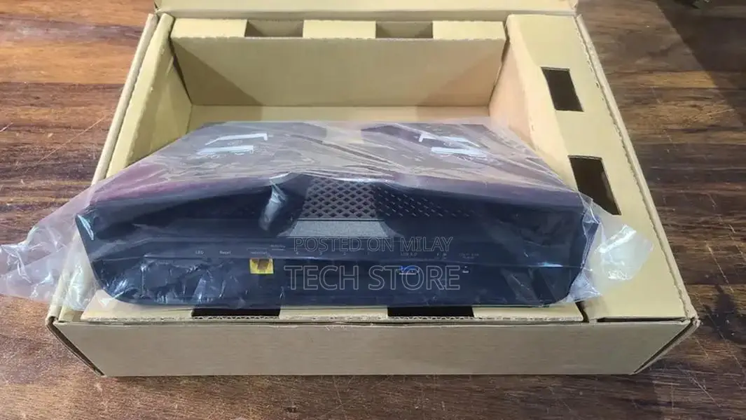 NETGEAR Nighthawk WiFi 6 Tri-Band Router - High-Speed Networking