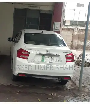 Honda City Compact Sedan - Family-Friendly Automatic Vehicle