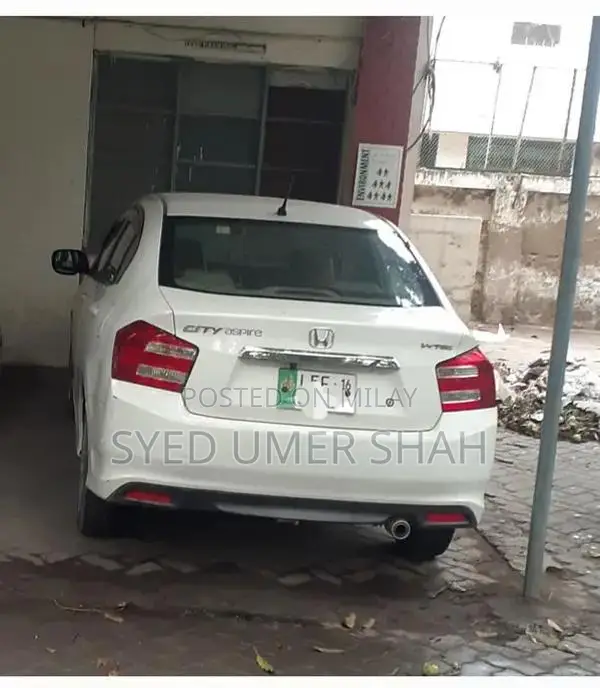 Honda City Compact Sedan - Family-Friendly Automatic Vehicle