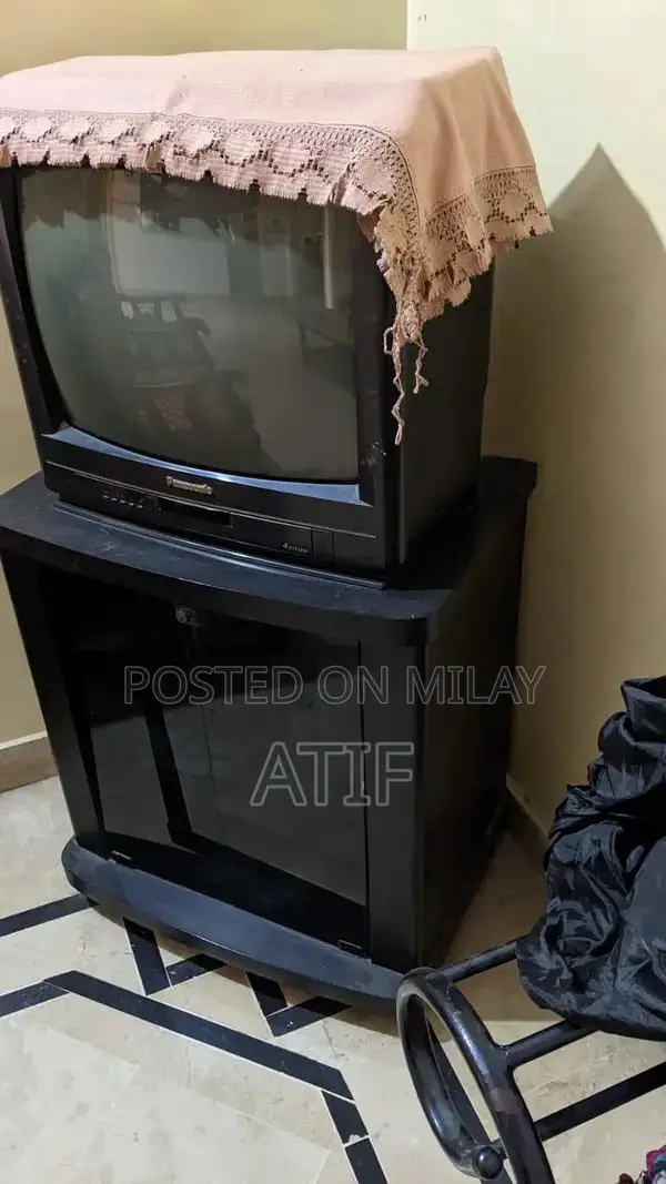 Panasonic Old Model Television in Good Condition