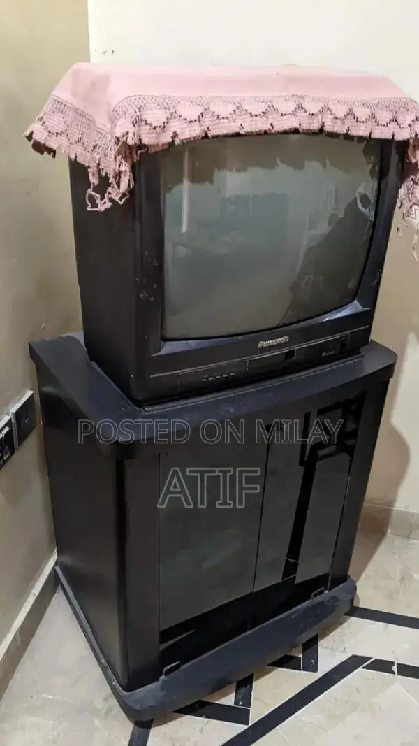Panasonic Old Model Television in Good Condition