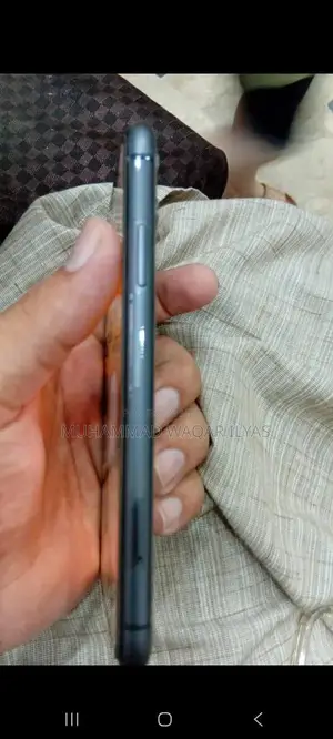 Apple iPhone 11 Smartphone - Pristine Condition Black Model