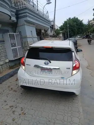 Toyota Aqua 2017 S Style Compact Hybrid Hatchback