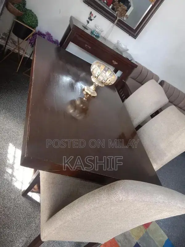 Descent Dining Set with Extendable Table and 6 Matching Chairs