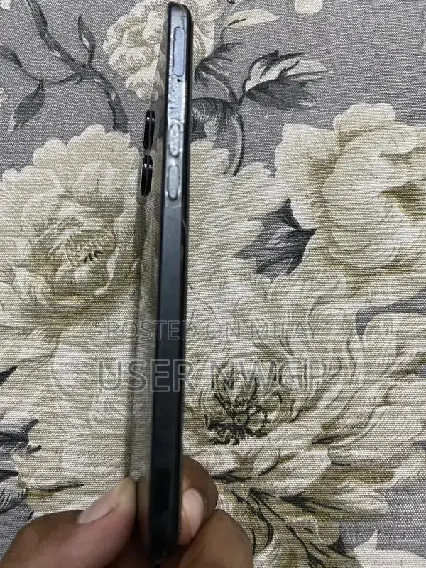 Versatile Smartphone with Multiple Feature Options