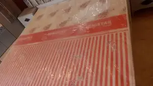 Untouch Bedroom Set with Modern Mattress and Furnishings